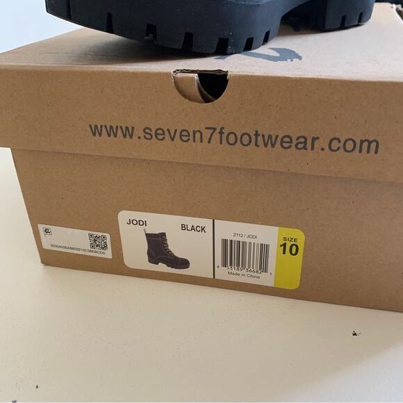 Seven7 Combat Boots Jodi Black Faux Leather Lace Up Contrast Stitching Size 10 - Picture 12 of 12